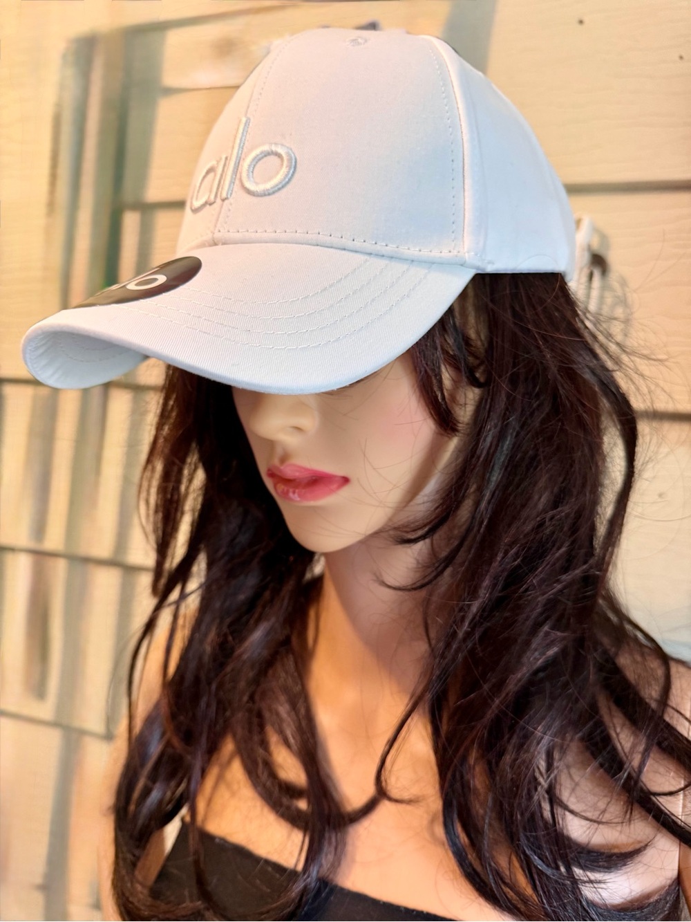 ALO Yoga Off Duty White Embossed Logo Baseball Cap - Picture 5 of 13
